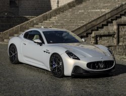 Maserati Gran Turismo (2023) Modena Coupe - Creating patterns of car body and interior. Sale of templates in electronic form for cutting on paint protection film on a plotter