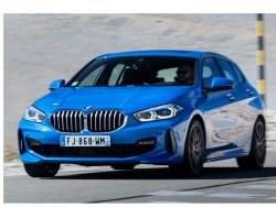 BMW 1 series (2019) M-Sport - Produccíon de plantillas para proteger carrocería y habitáculo de un coche con antigrava cubierta protectora. Plantillas para el corte en ploteador. Protección de elementos brillantes de habitáculo, pantallas, plástico.