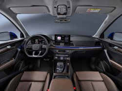 Audi Q5 (2021) - Tạo các mẫu thân xe và nội thất. Bán các mẫu ở dạng điện tử để cắt trên màng bảo vệ sơn trên máy vẽ