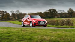 Audi A3 (2021) - Criação de padrões de carroçaria e interior. Venda de modelos em formato electrónico para corte em película de protecção de tinta numa plotadora