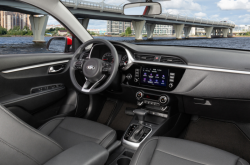 Kia Rio (2020) interior - 创造汽车车身和内部的模式. 以电子形式出售模板，以便在绘图仪上切割油漆保护膜