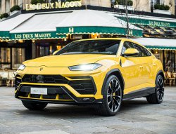 Lamborghini Urus (2018) - Creazione di modelli di carrozzeria e interni. Vendita di modelli in formato elettronico per il taglio su pellicola di protezione della vernice su un plotter