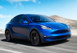 Tesla Model Y (2020)  - Criação de padrões de carroçaria e interior. Venda de modelos em formato electrónico para corte em película de protecção de tinta numa plotadora