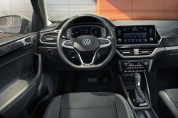 Volkswagen Polo 2020 complete set - Produccíon de plantillas para proteger carrocería y habitáculo de un coche con antigrava cubierta protectora. Plantillas para el corte en ploteador. Protección de elementos brillantes de habitáculo, pantallas, plástico.